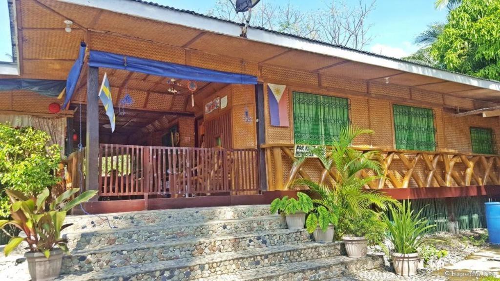 67Th Heaven Holiday Resort Lucbuan Exterior photo