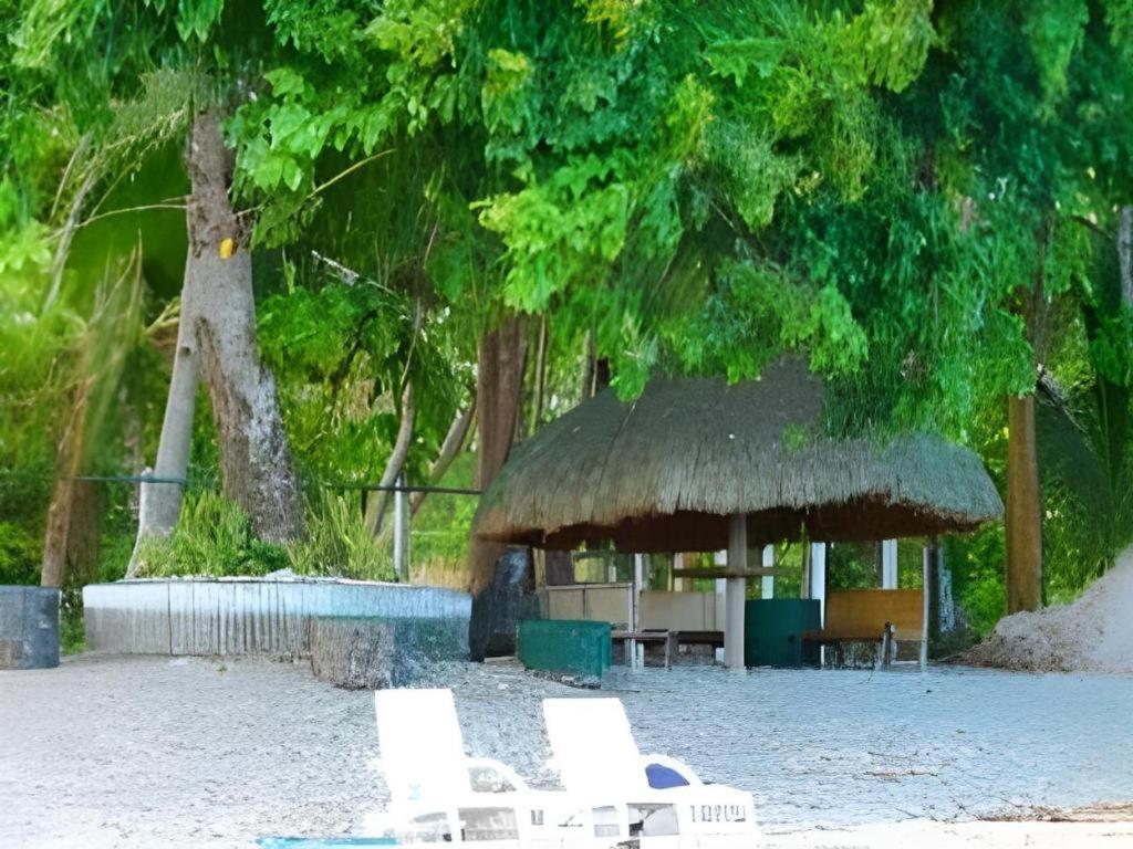 67Th Heaven Holiday Resort Lucbuan Exterior photo