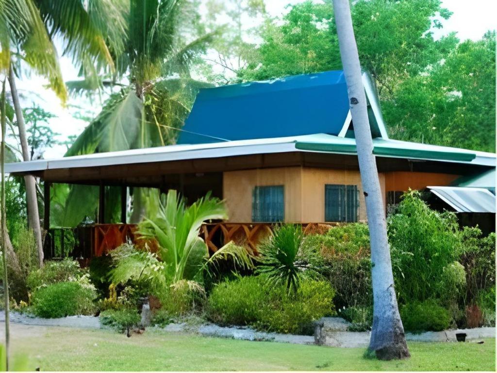 67Th Heaven Holiday Resort Lucbuan Exterior photo