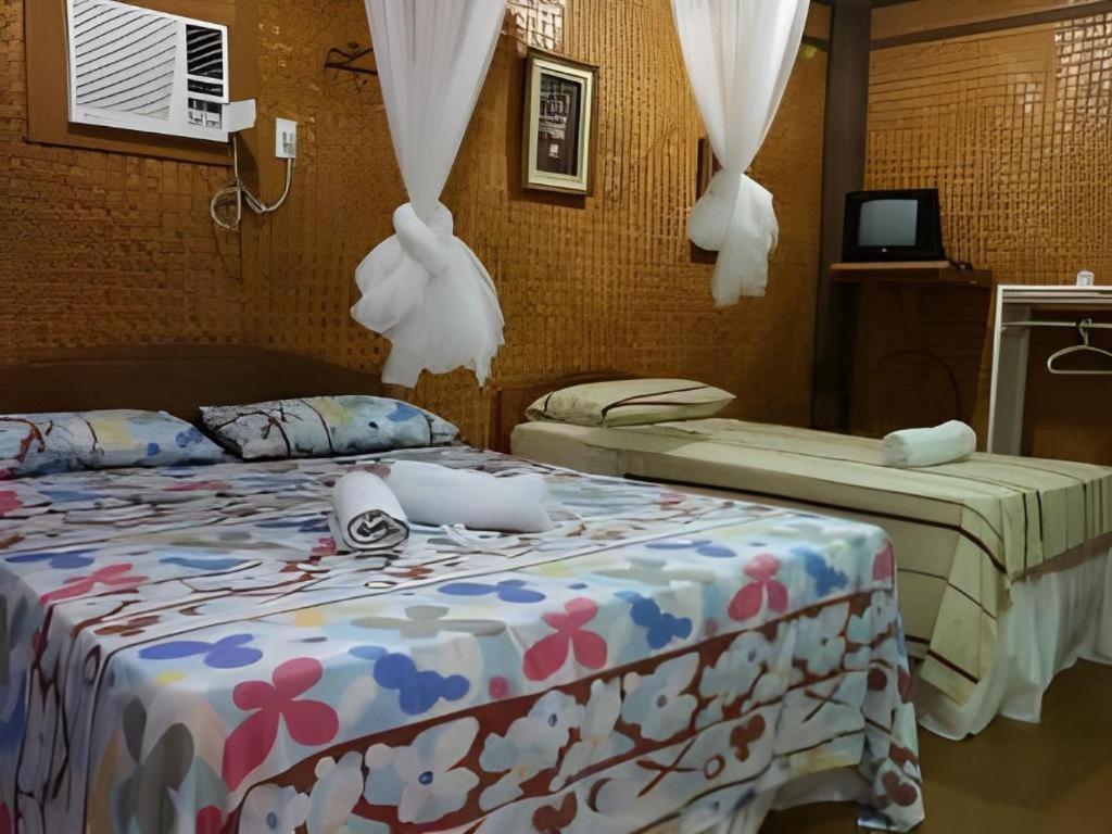 67Th Heaven Holiday Resort Lucbuan Exterior photo