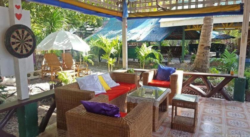 67Th Heaven Holiday Resort Lucbuan Exterior photo